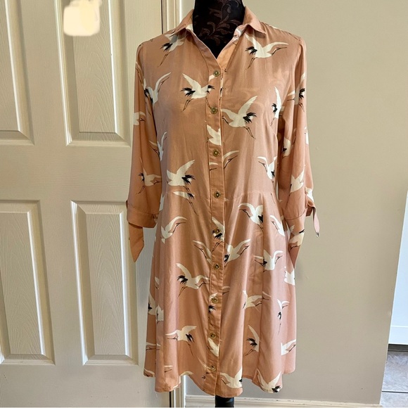 Thaís Rodrigues Dress / size M - Picture 2 of 11